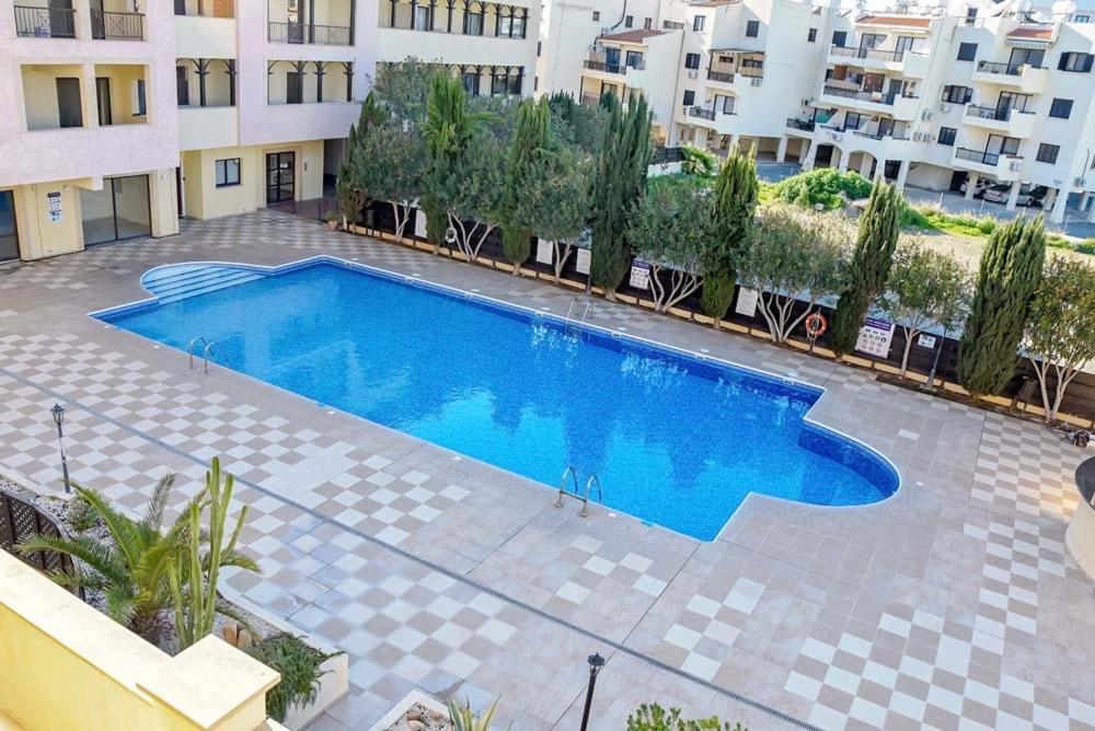 Queens Garden Walking Distance To The Beach Paphos Extérieur photo
