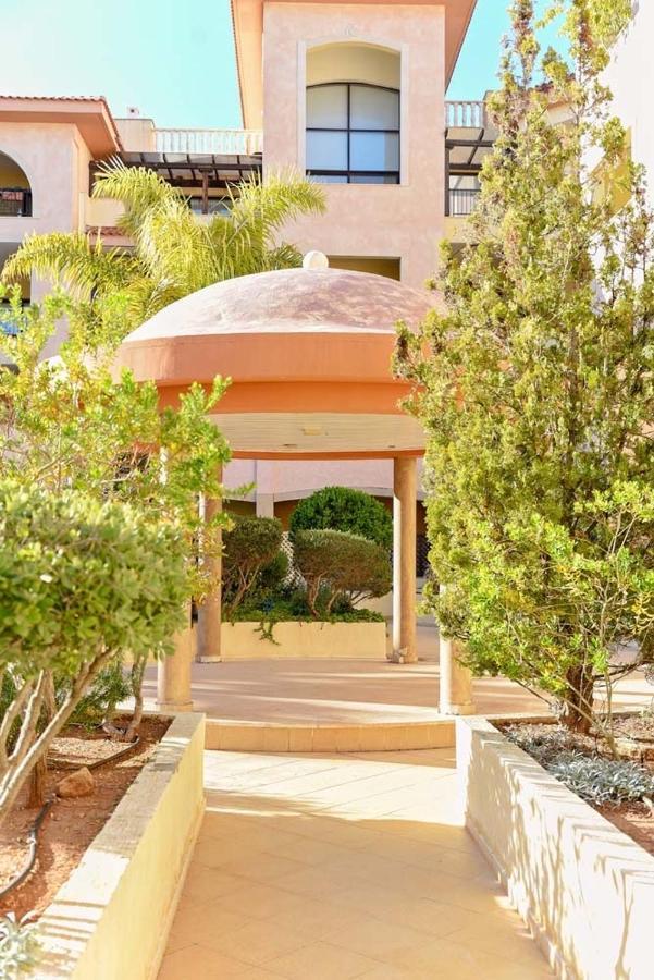 Queens Garden Walking Distance To The Beach Paphos Extérieur photo