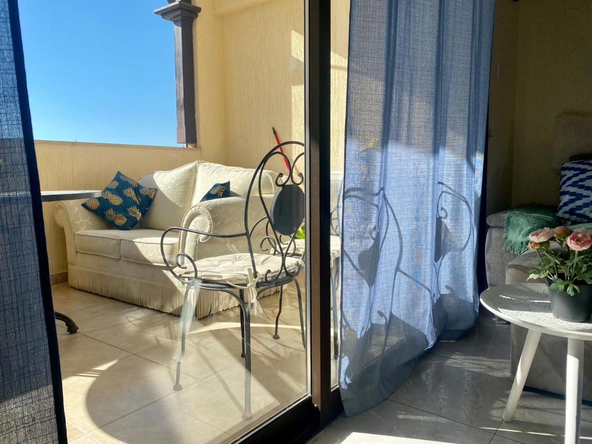Queens Garden Walking Distance To The Beach Paphos Extérieur photo